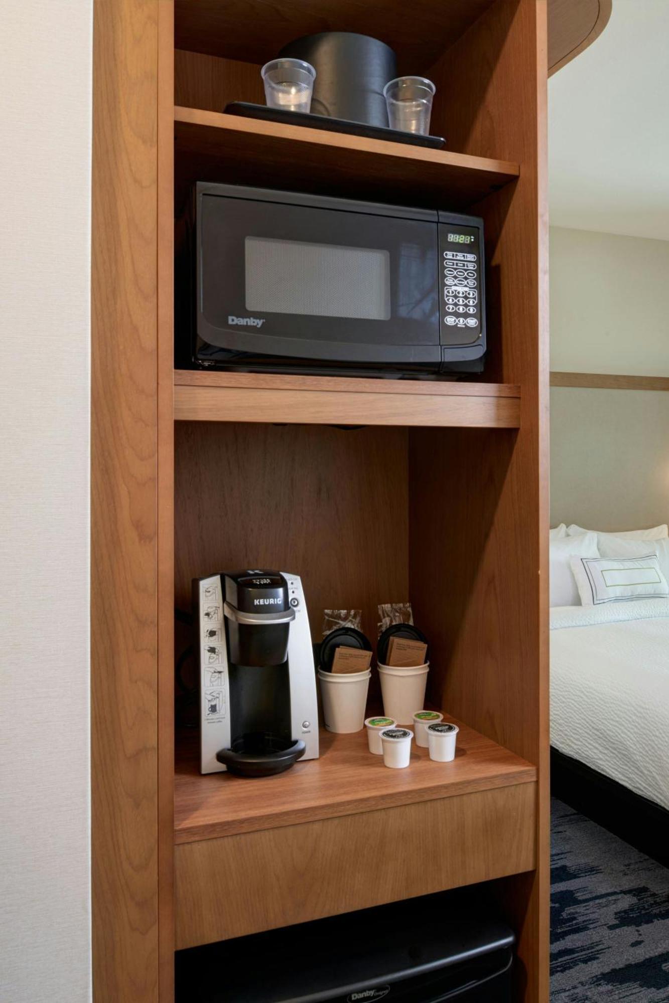 Hotel Fairfield & By Marriott Columbus, In Columbus