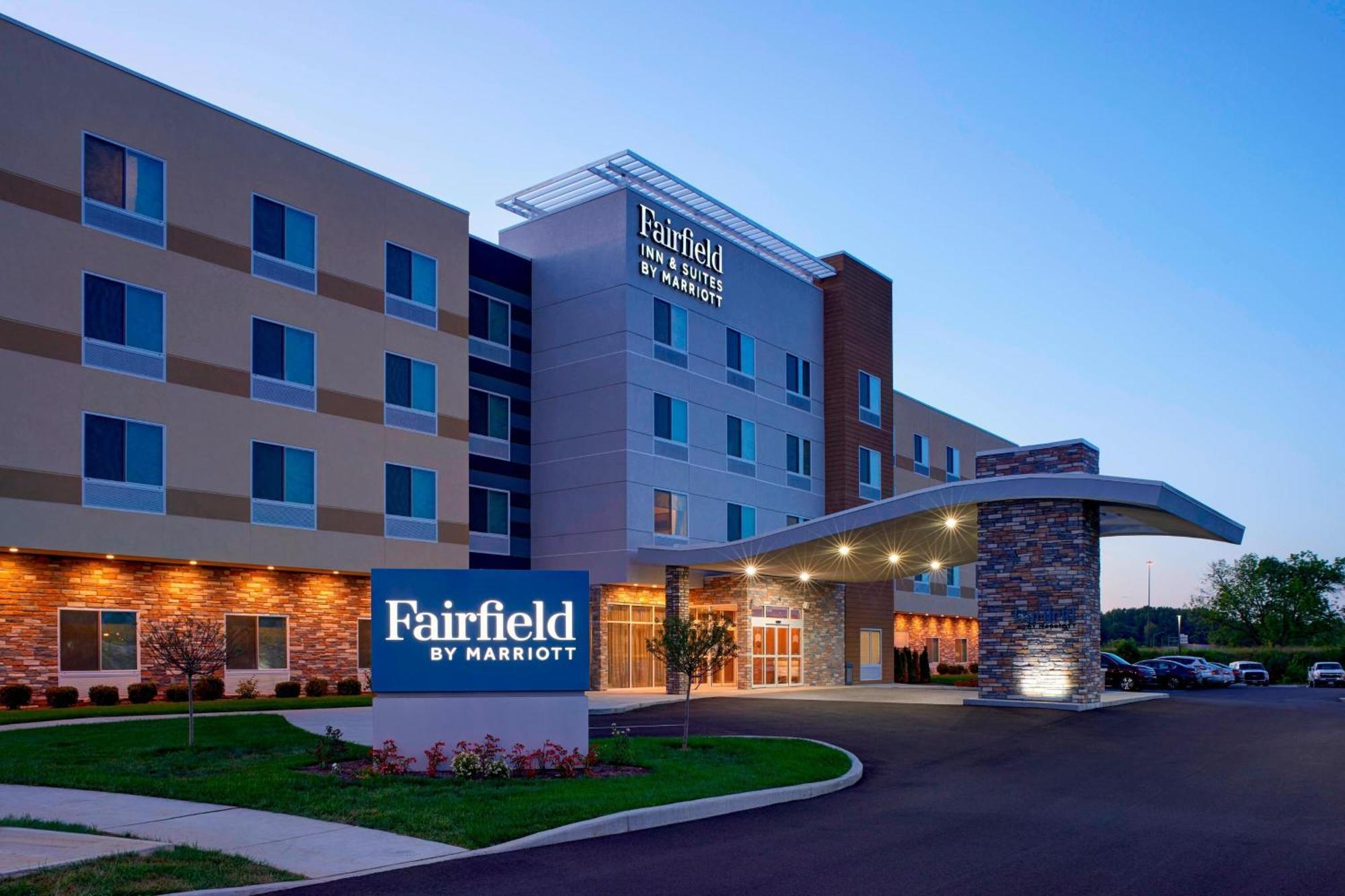 Hotel Fairfield & By Marriott Columbus, In Columbus